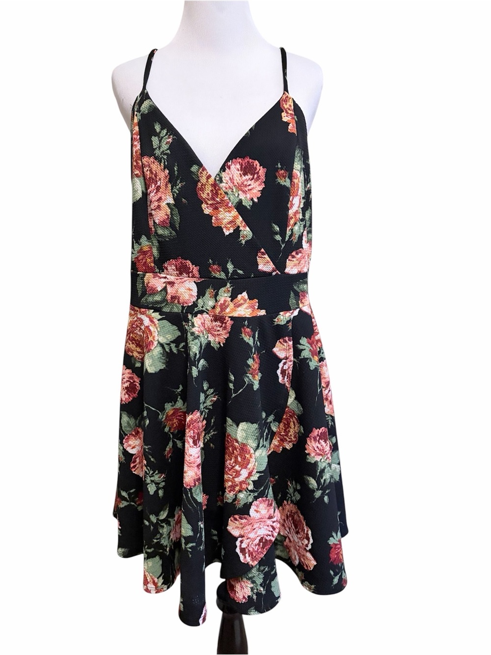Floral 1X Black V-Neck Spaghetti Strap Dress